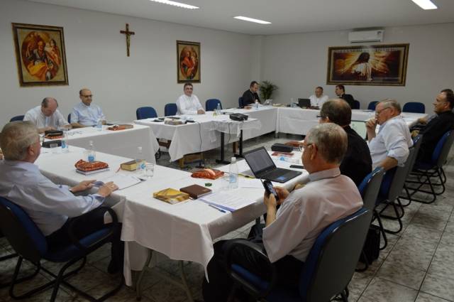 Bispos do Regional Centro-Oeste estudam Motu Proprio sobre nulidade matrimonial