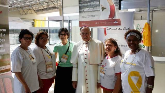 Pastoral da Aids realiza vigília e promove trabalho de conscientização