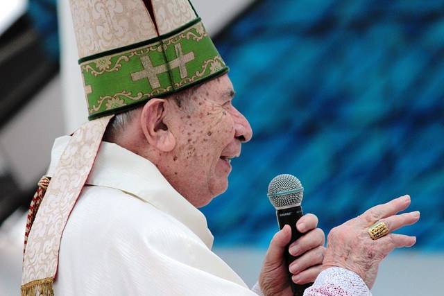 Cardeal Falcão, de Brasília, celebra 49 anos de ministério episcopal