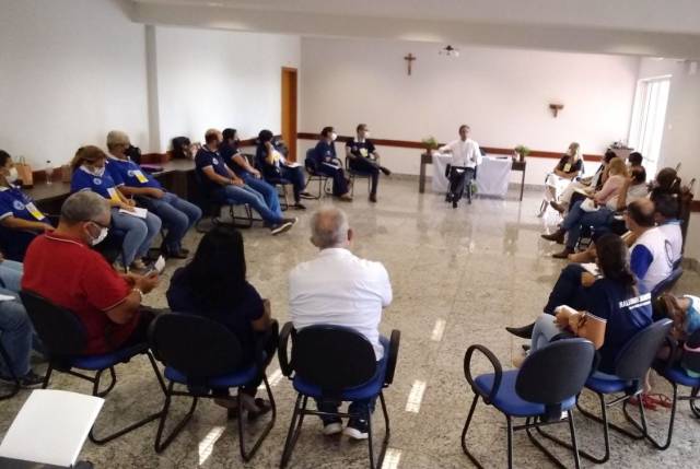 Pastoral Familiar Regional teve Dia de Espiritualidade com reflexões sobre a intimidade com a Palavra de Deus