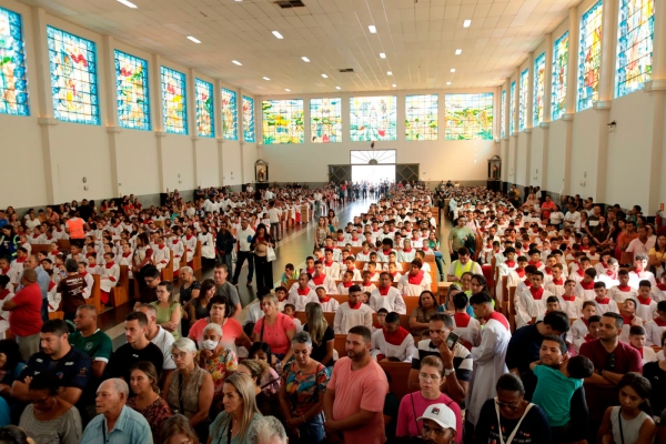 Primeira Romaria dos coroinhas e acólitos do Regional Centro-Oeste ao Santuário do Divino Pai Eterno