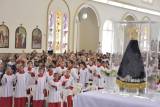 Acólitos e coroinhas celebram Jubileu ao redor da Imagem Peregrina de Nossa Senhora Aparecida