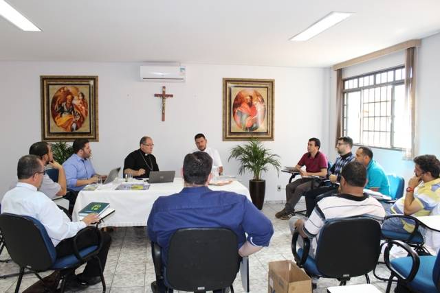 Pastoral Juvenil avalia caminhada no Regional Centro-Oeste