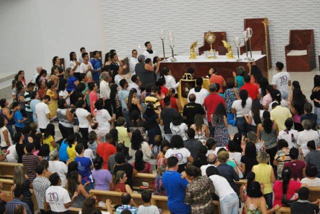 Ano Santo inspira Vigília da Misericórdia na Diocese de Uruaçu