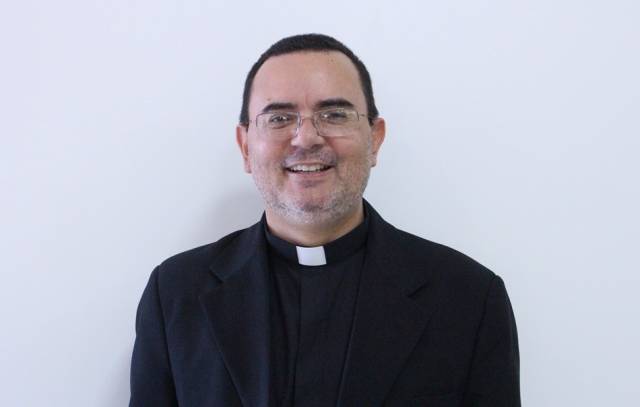 Pe. Francisco Agamenilton Damascena é eleito Administrador Diocesano de Uruaçu