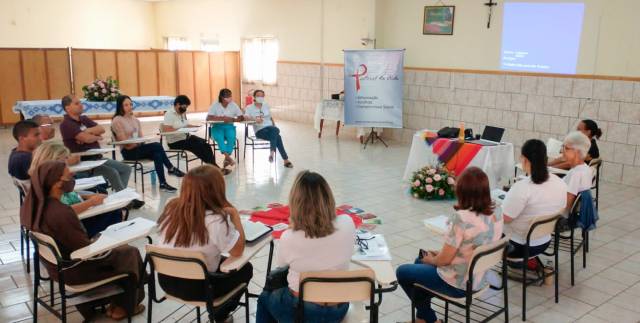 Em Pré-Assembleia da Pastoral da Aids Regional, dioceses refletem sobre desafios de atuação nas bases