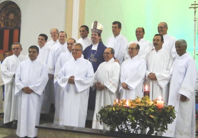 Quinze candidatos são admitidos ao leitorato