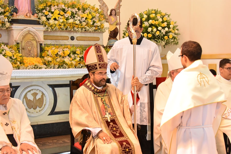 Bispo Diocesano – Diocese de Ipameri